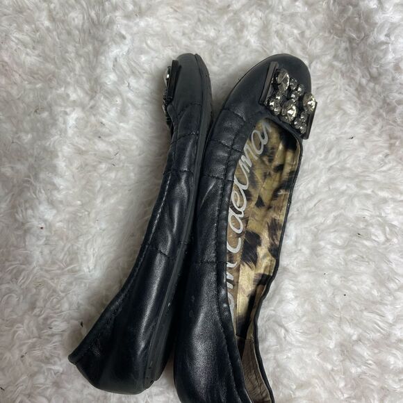 Sam Edelman leather black slip on flats with front jewel brooch accent Size 9 - Picture 6 of 8